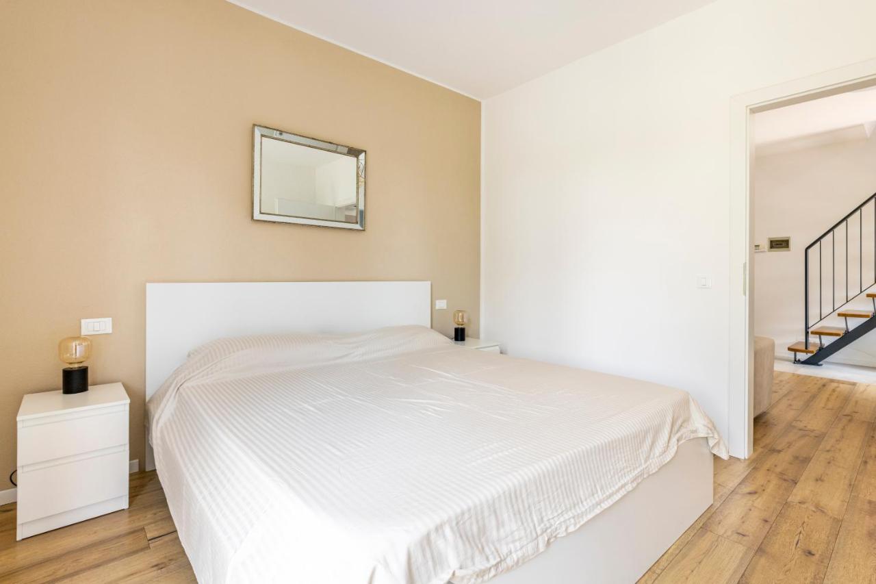 Trendy Aparment With Garage Right By The Lake Sirmione Exterior photo